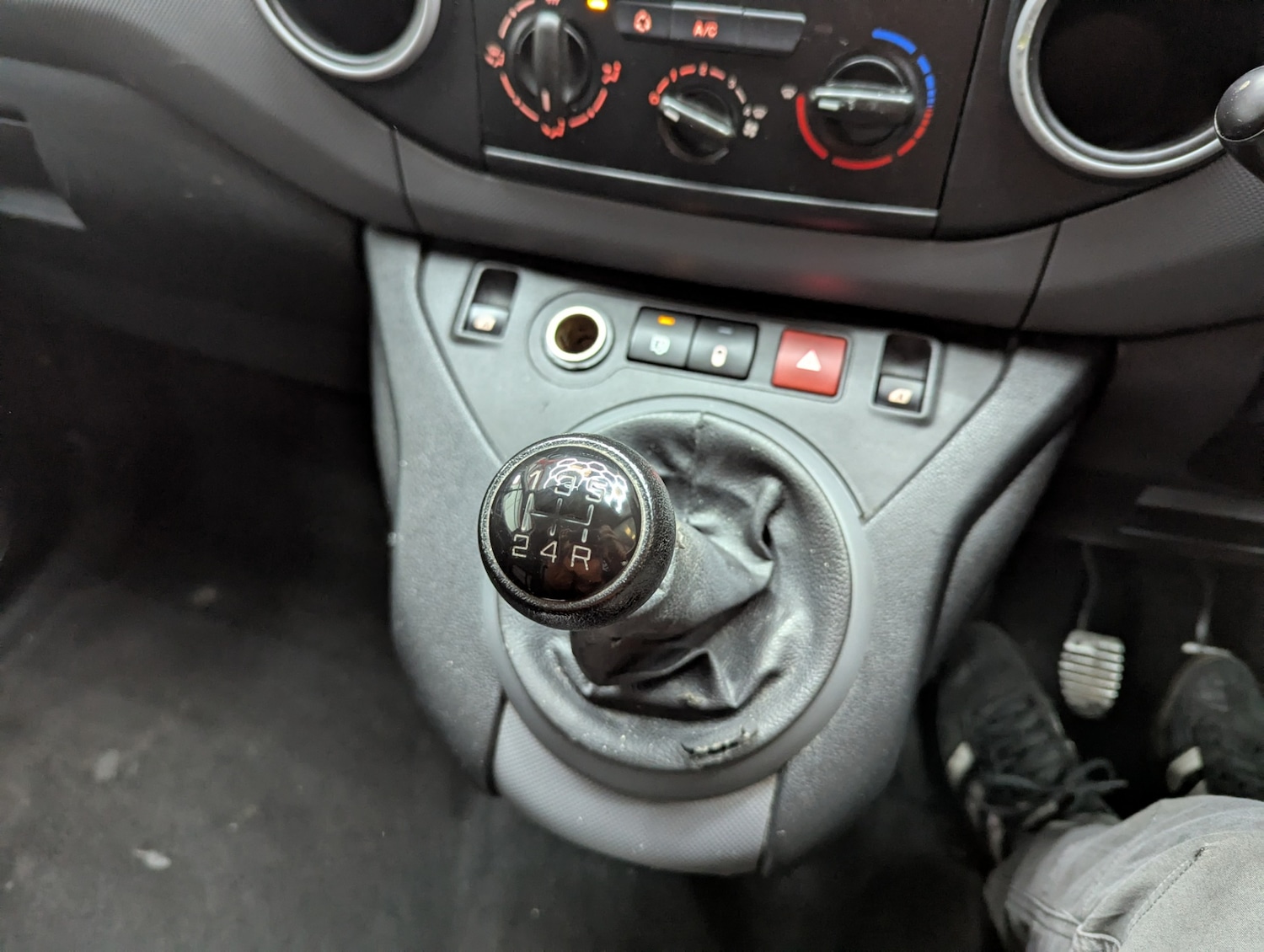 Used Peugeot Partner 2014 for sale - 76467961: Photo 12