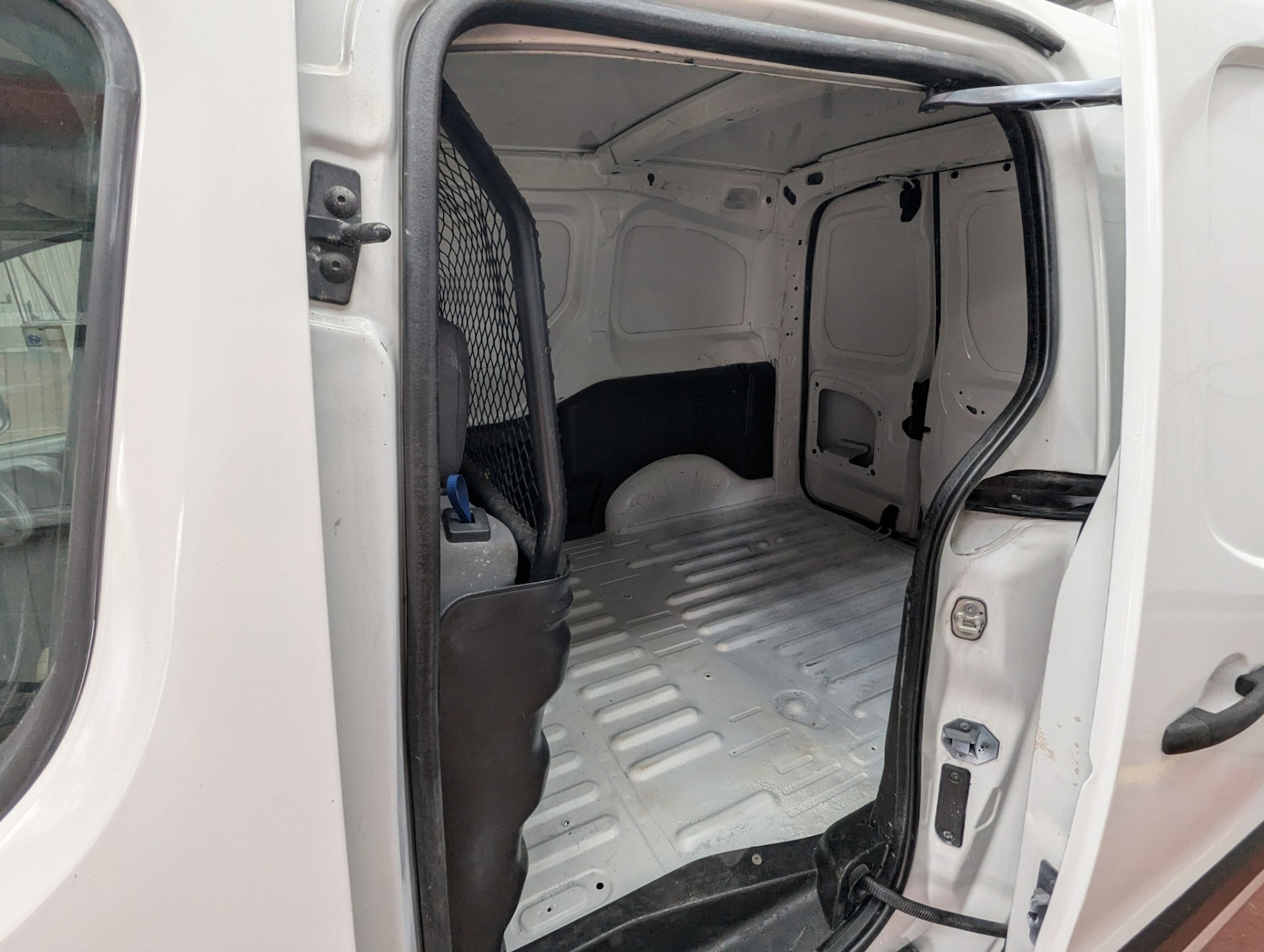 Used Peugeot Partner 2014 for sale - 76467961: Photo 18