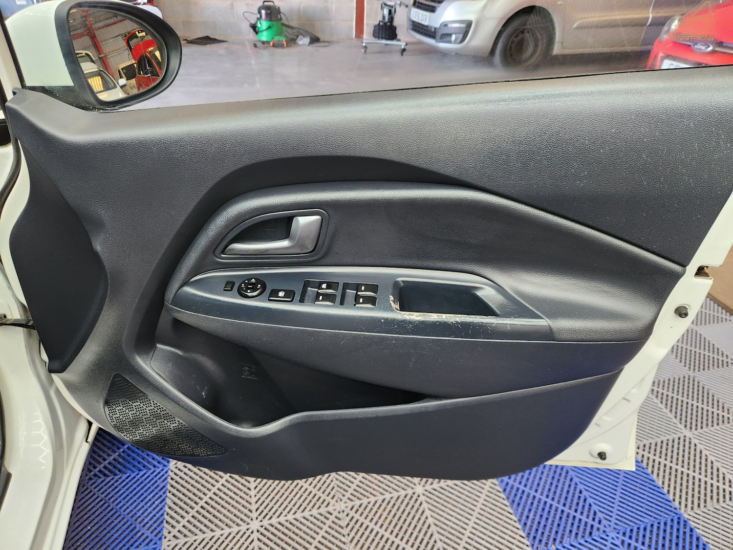 Used Kia Rio 2013 for sale - 77954435: Photo 16