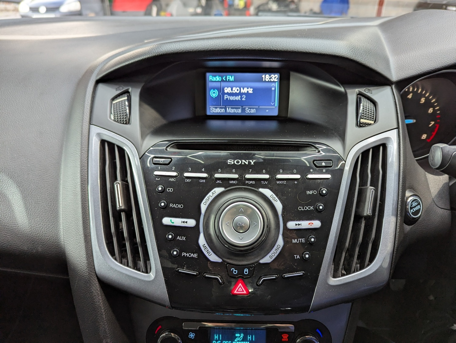 Used Ford Focus 2013 for sale - 76541354: Photo 26