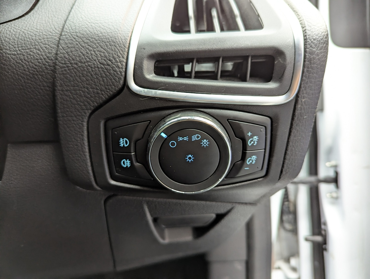 Used Ford Focus 2013 for sale - 76541354: Photo 30