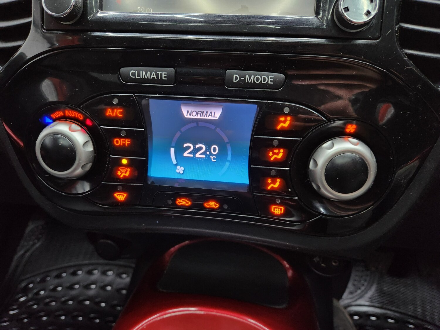 Used Nissan Juke 2014 for sale - 77589824: Photo 23