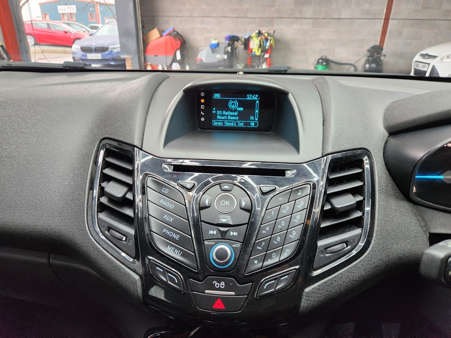 Used Ford Fiesta 2015 for sale - 77689588: Photo 26