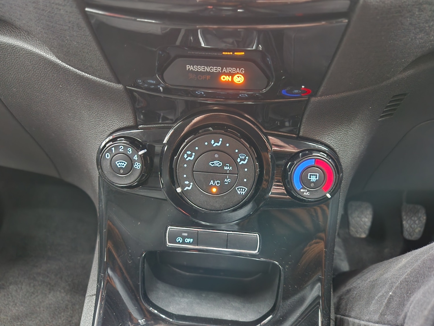 Used Ford Fiesta 2015 for sale - 77689588: Photo 27