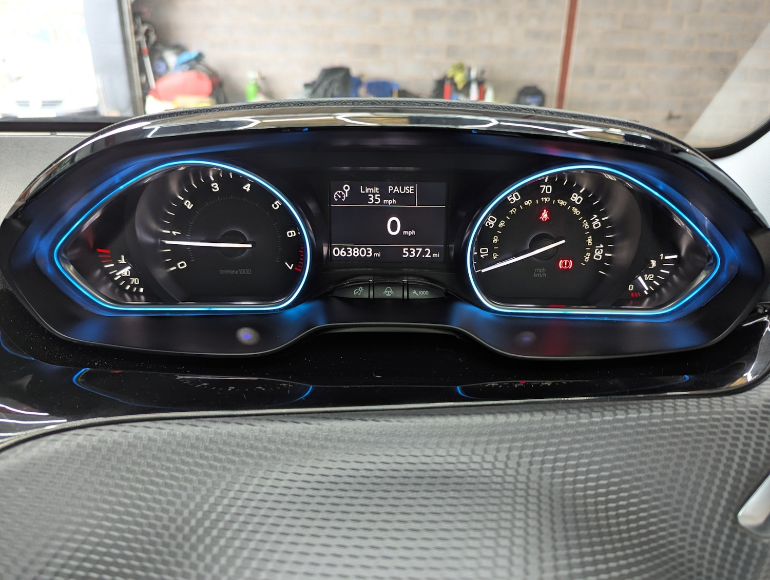 Used Peugeot 2008 2014 for sale - 76451766: Photo 15