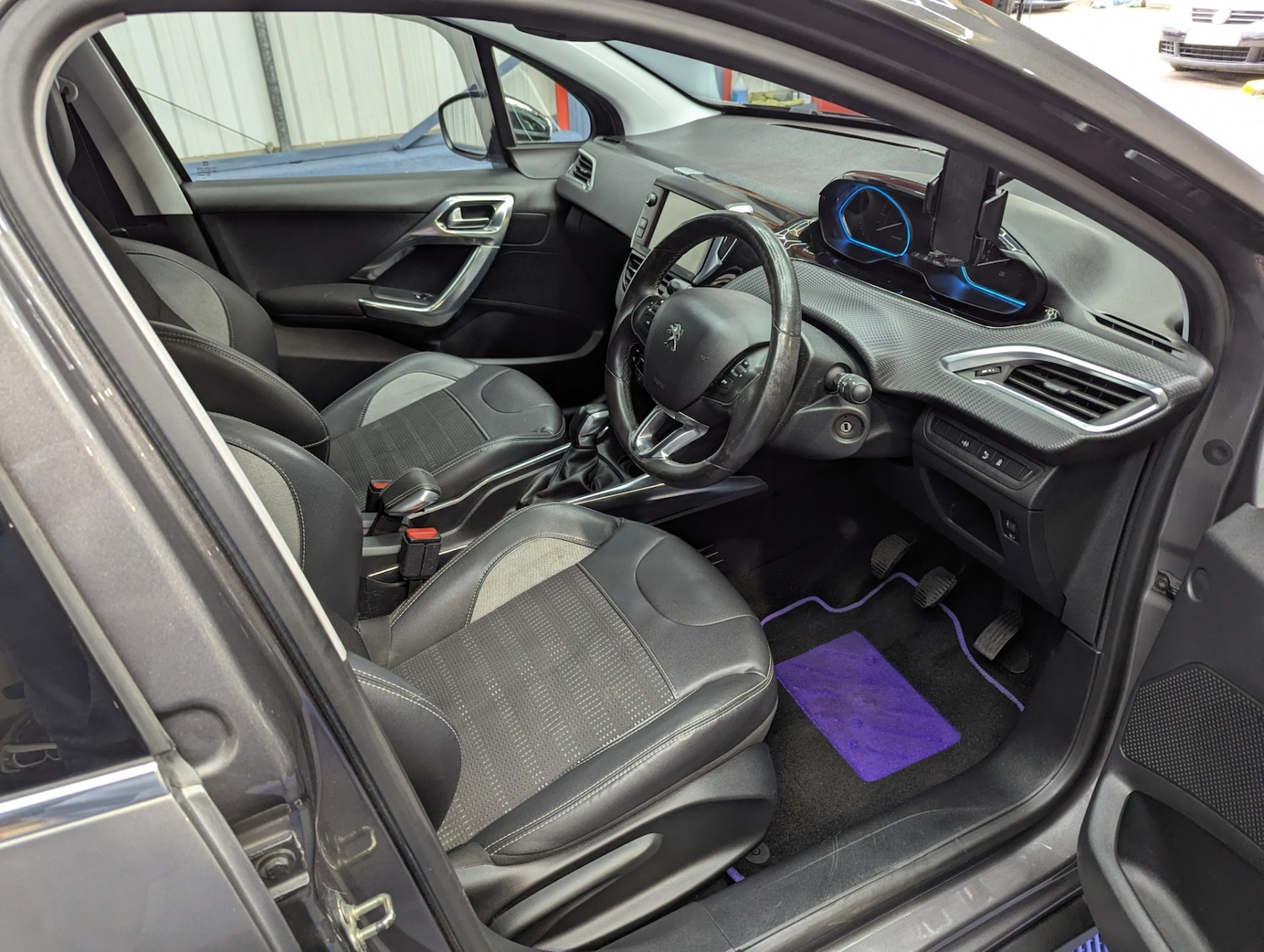 Used Peugeot 2008 2014 for sale - 76451766: Photo 5