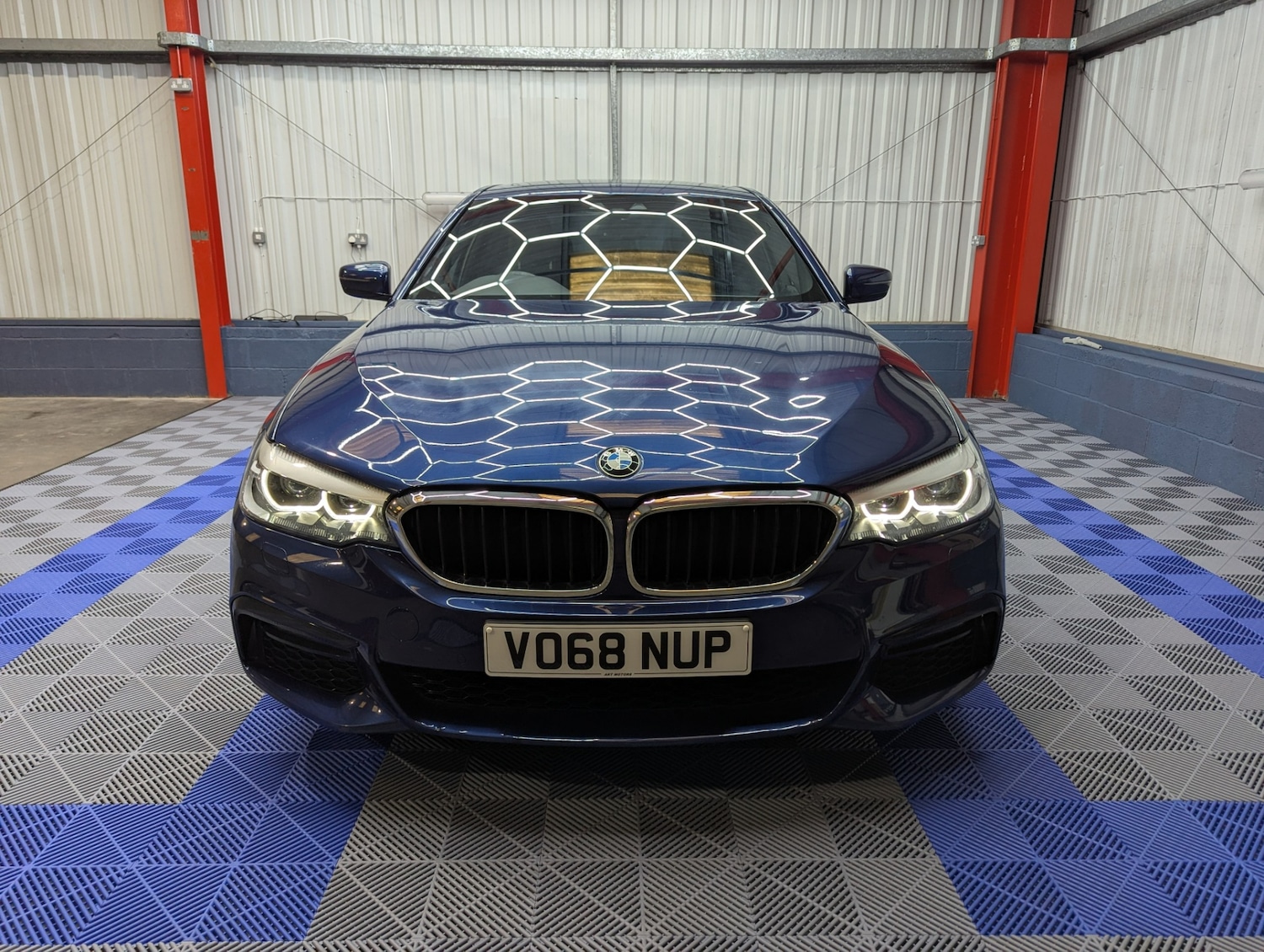 Used BMW 5 Series 2018 for sale - 76436855: Photo 2