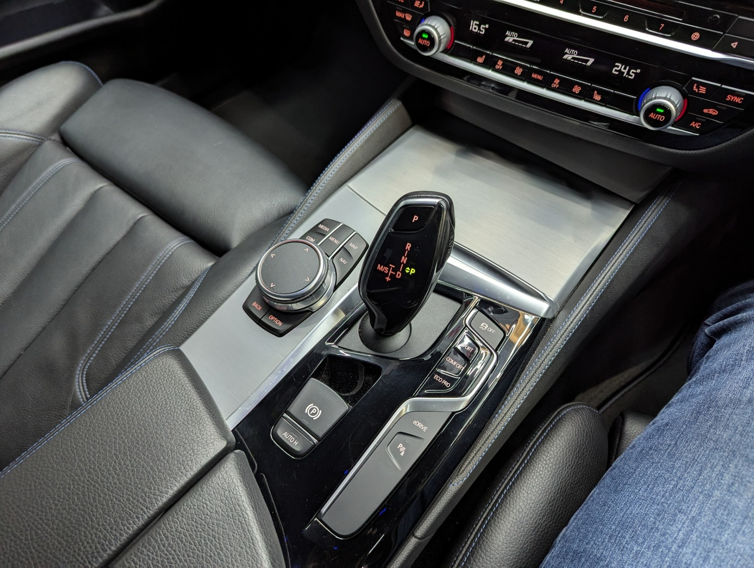 Used BMW 5 Series 2018 for sale - 76436855: Photo 24