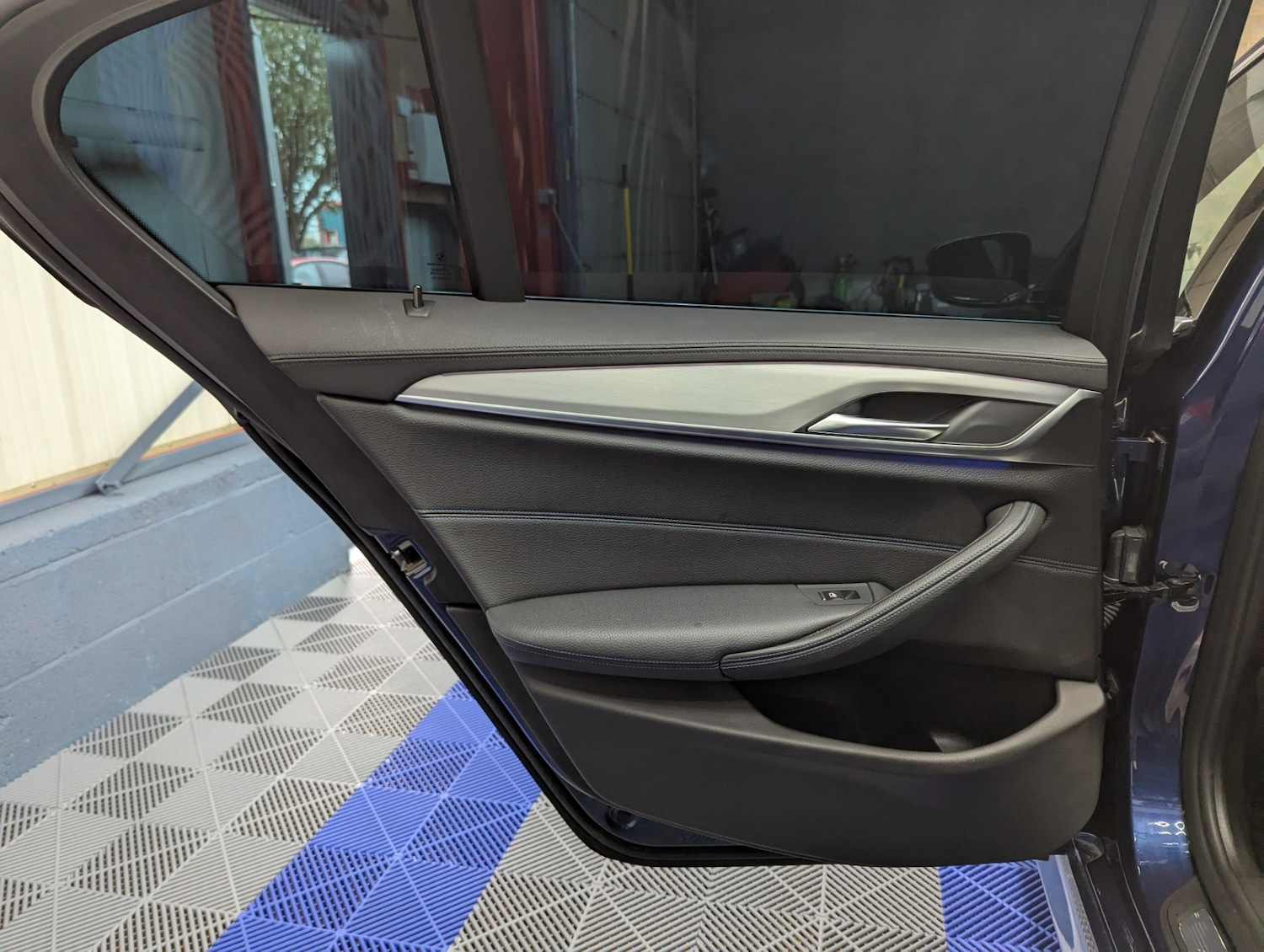 Used BMW 5 Series 2018 for sale - 76436855: Photo 38