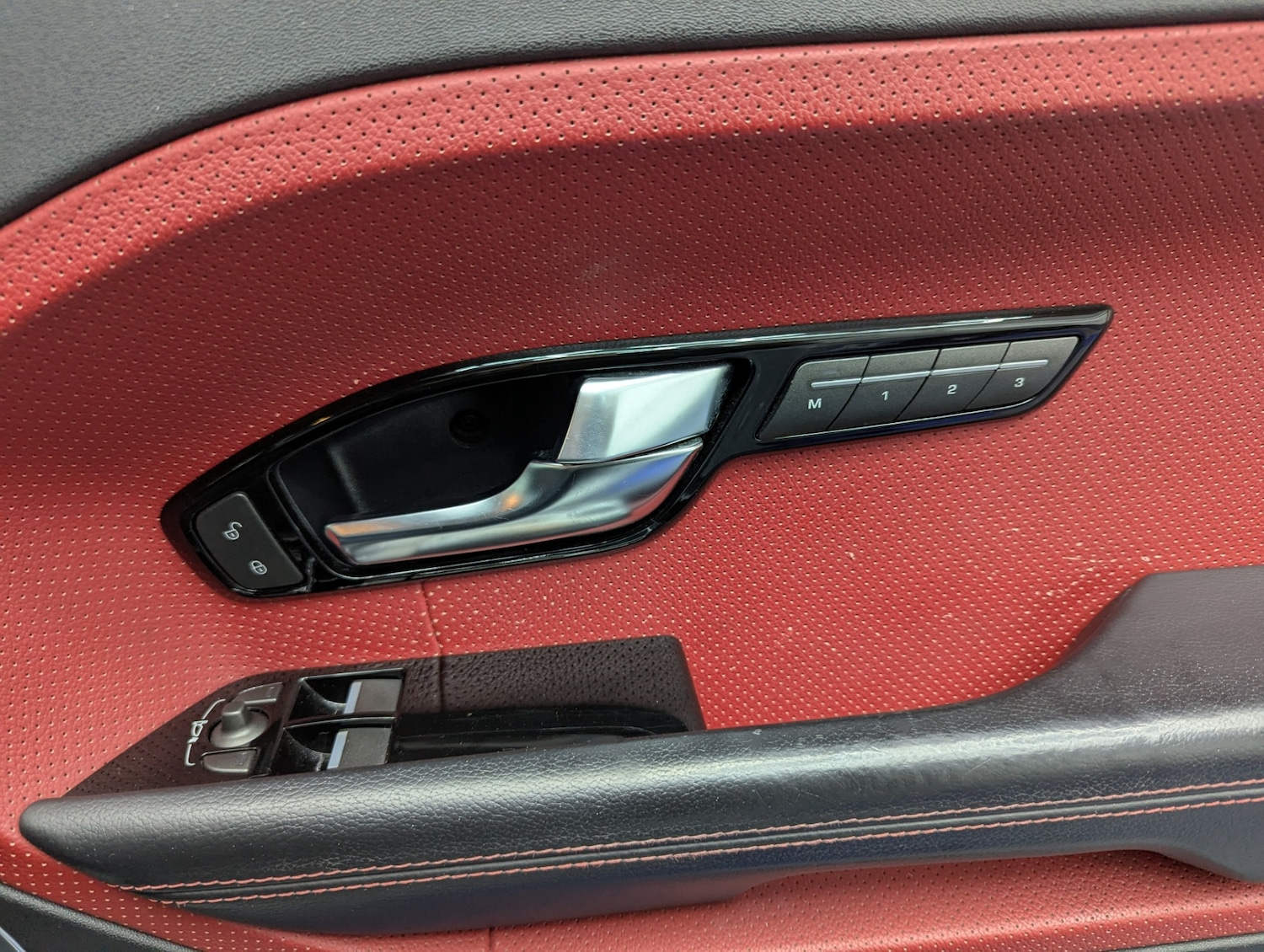 Used Land Rover Range Rover Evoque 2011 for sale - 76427853: Photo 21