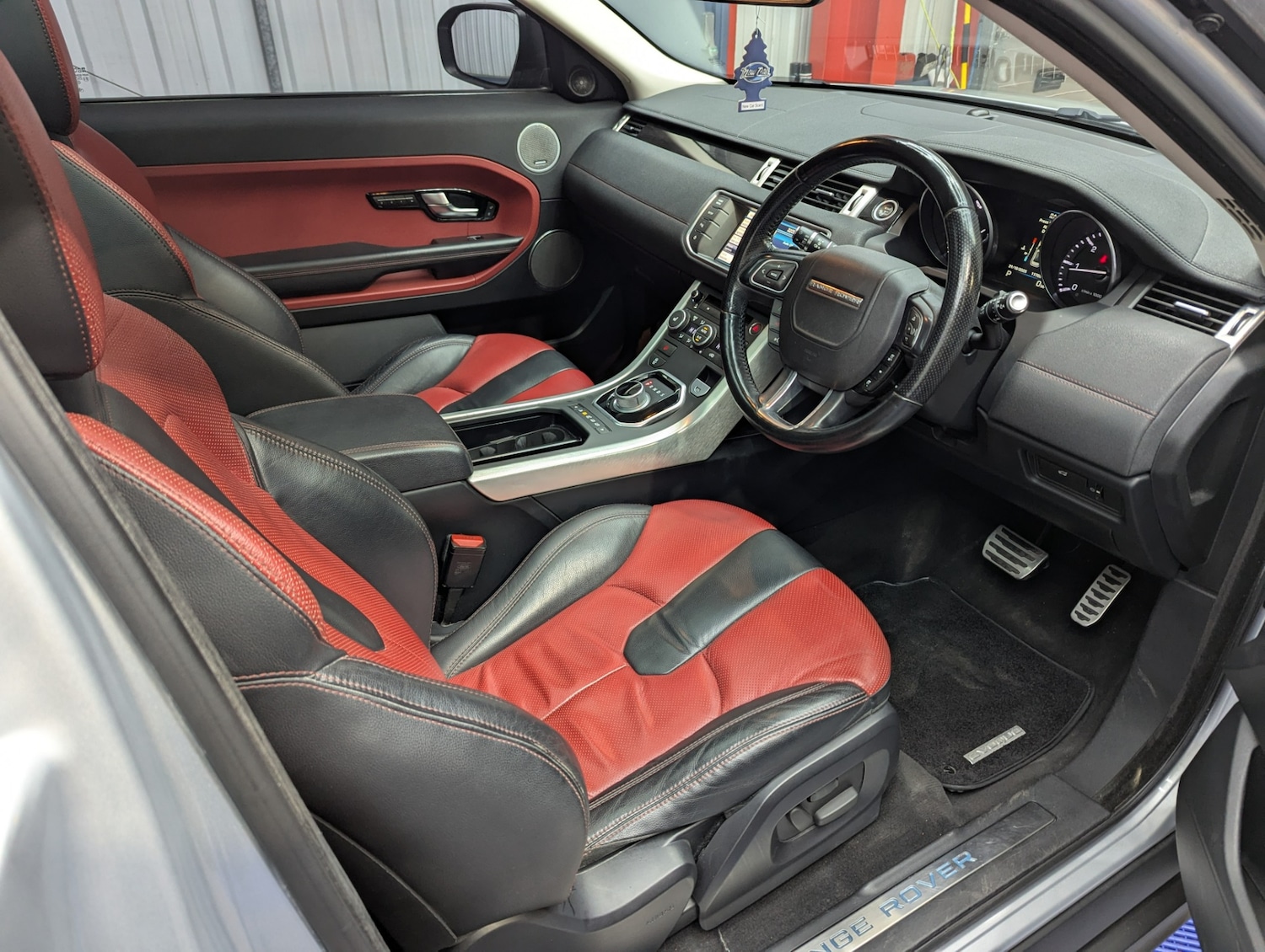 Used Land Rover Range Rover Evoque 2011 for sale - 76427853: Photo 23