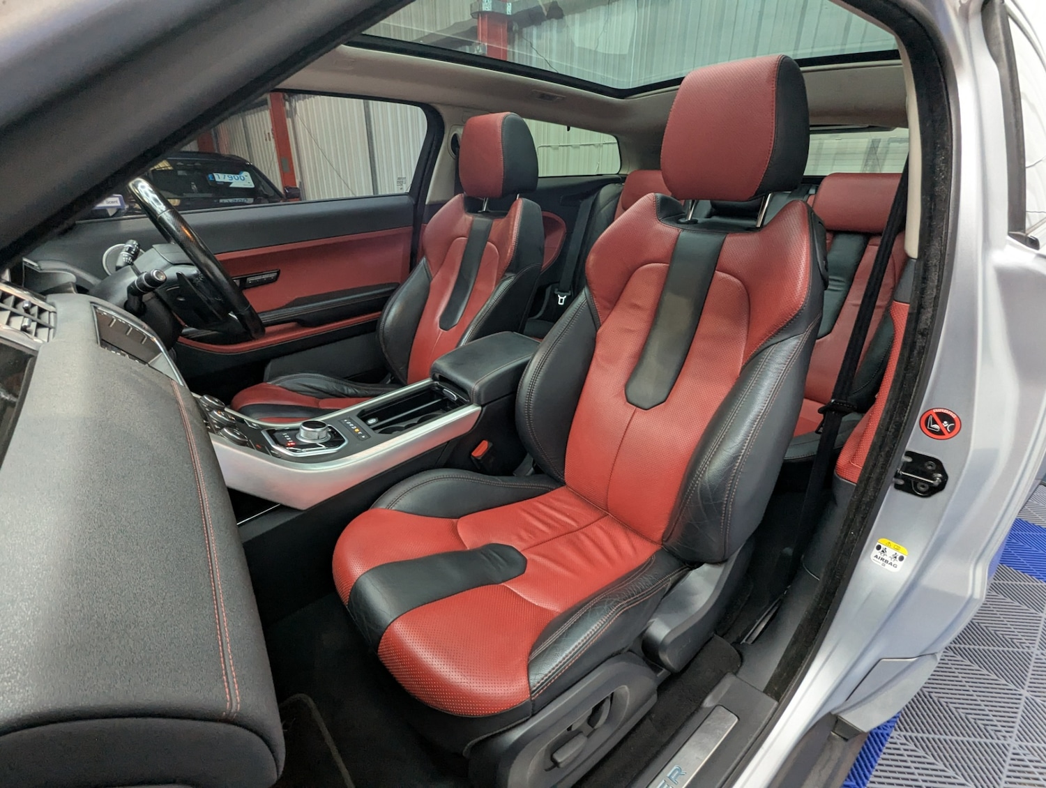 Used Land Rover Range Rover Evoque 2011 for sale - 76427853: Photo 26