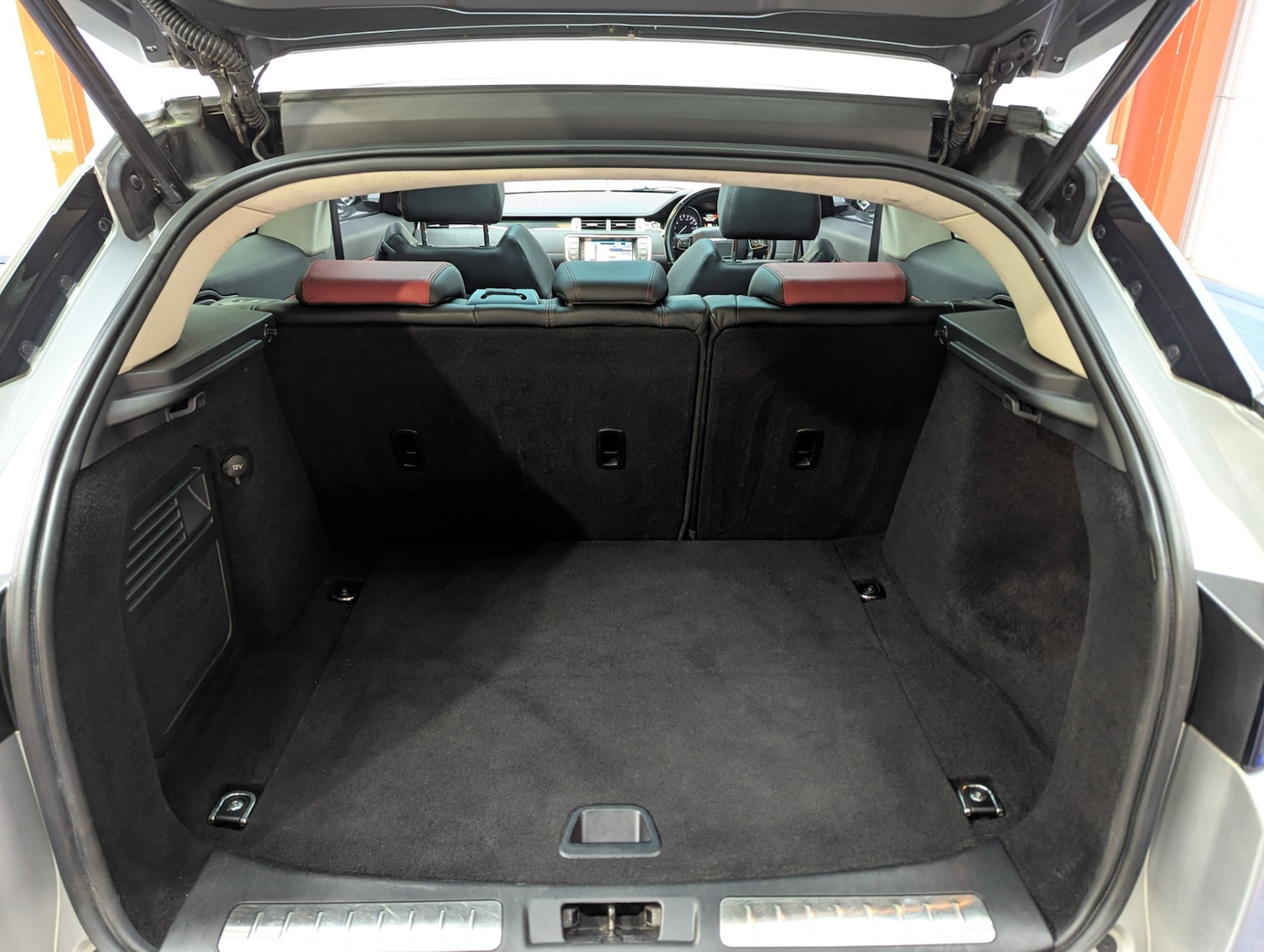 Used Land Rover Range Rover Evoque 2011 for sale - 76427853: Photo 41