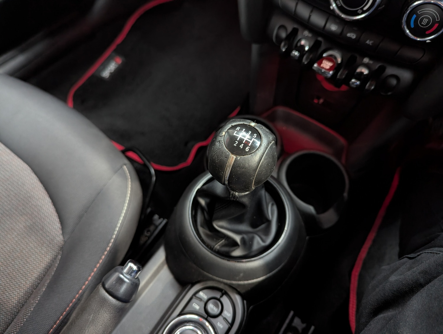 Used MINI Hatch 2019 for sale - 76877639: Photo 25