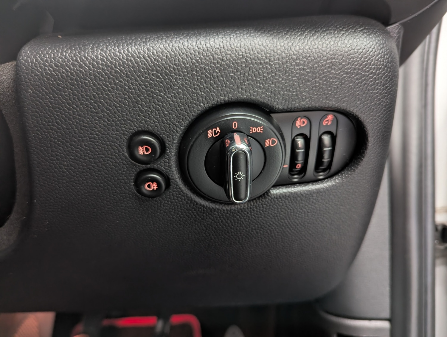 Used MINI Hatch 2019 for sale - 76877639: Photo 29