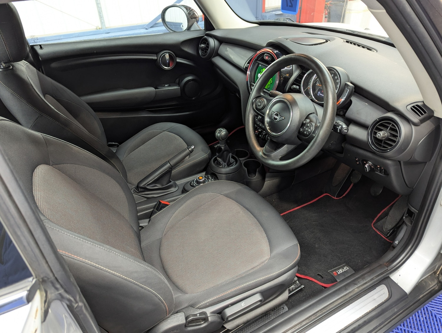 Used MINI Hatch 2019 for sale - 76877639: Photo 4