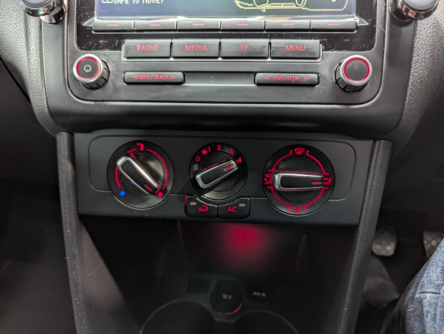 Used Volkswagen Polo 2013 for sale - 77432896: Photo 23