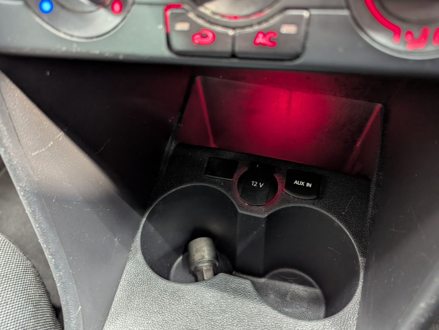 Used Volkswagen Polo 2013 for sale - 77432896: Photo 24