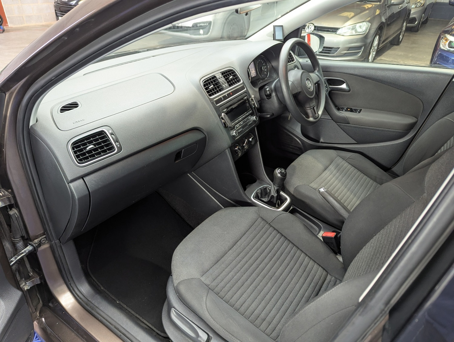 Used Volkswagen Polo 2013 for sale - 77432896: Photo 9