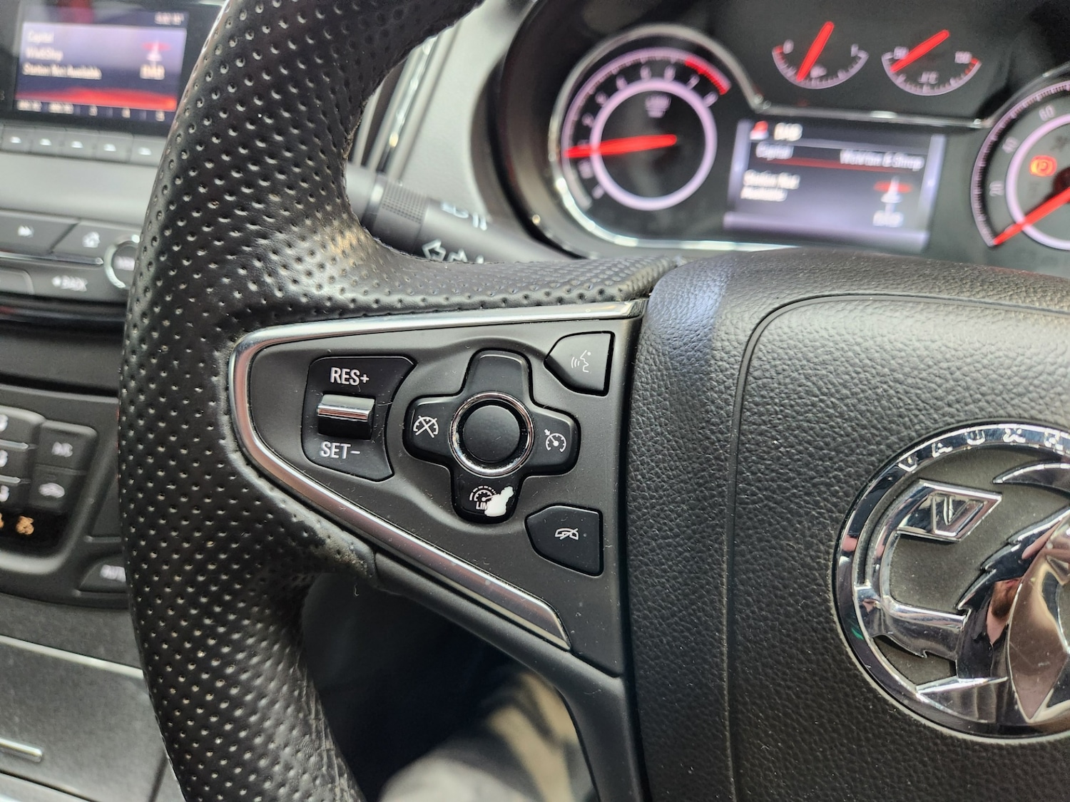 Used Vauxhall Insignia 2014 for sale - 77947110: Photo 25