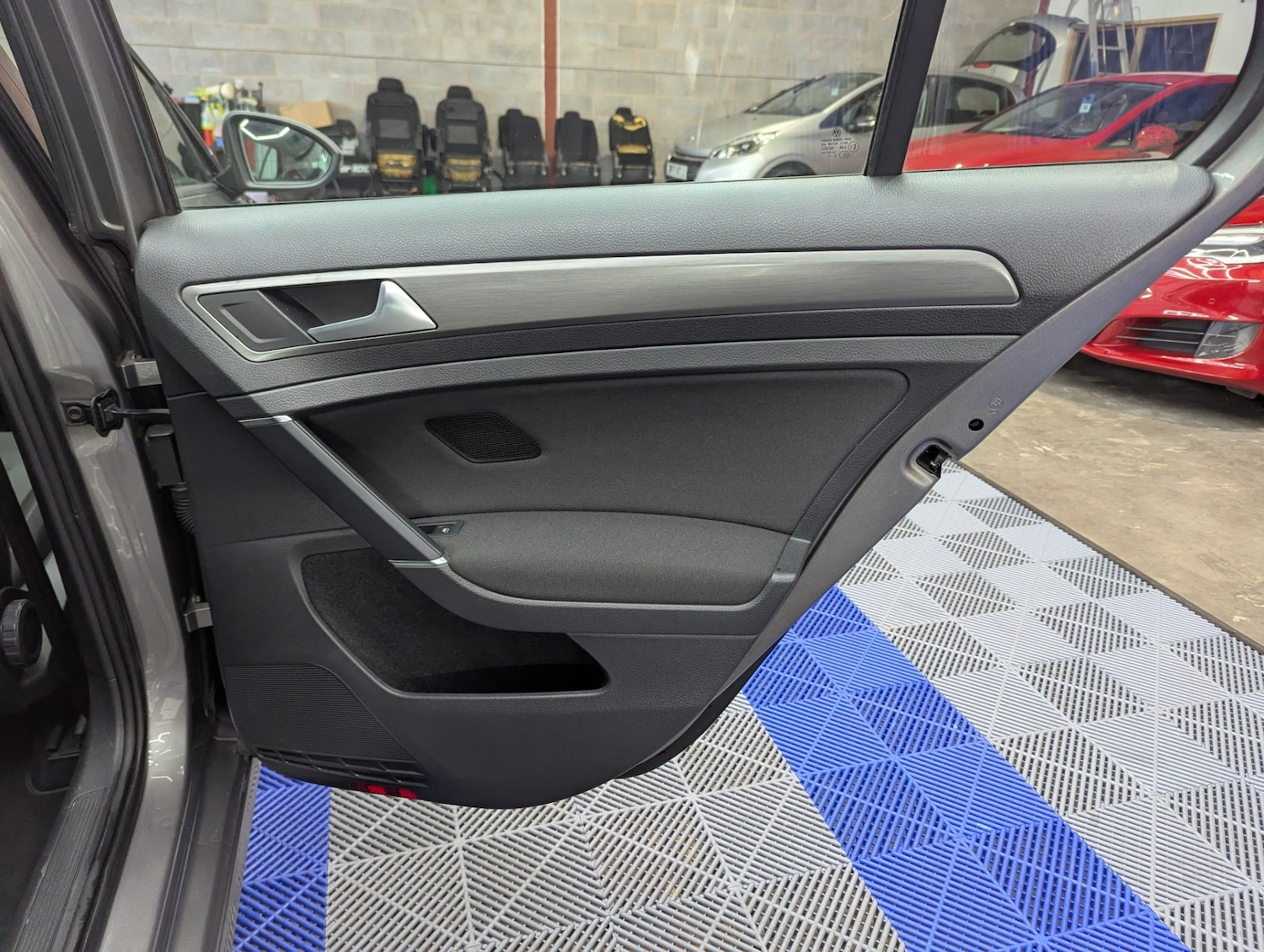 Used Volkswagen Golf 2013 for sale - 77371000: Photo 17