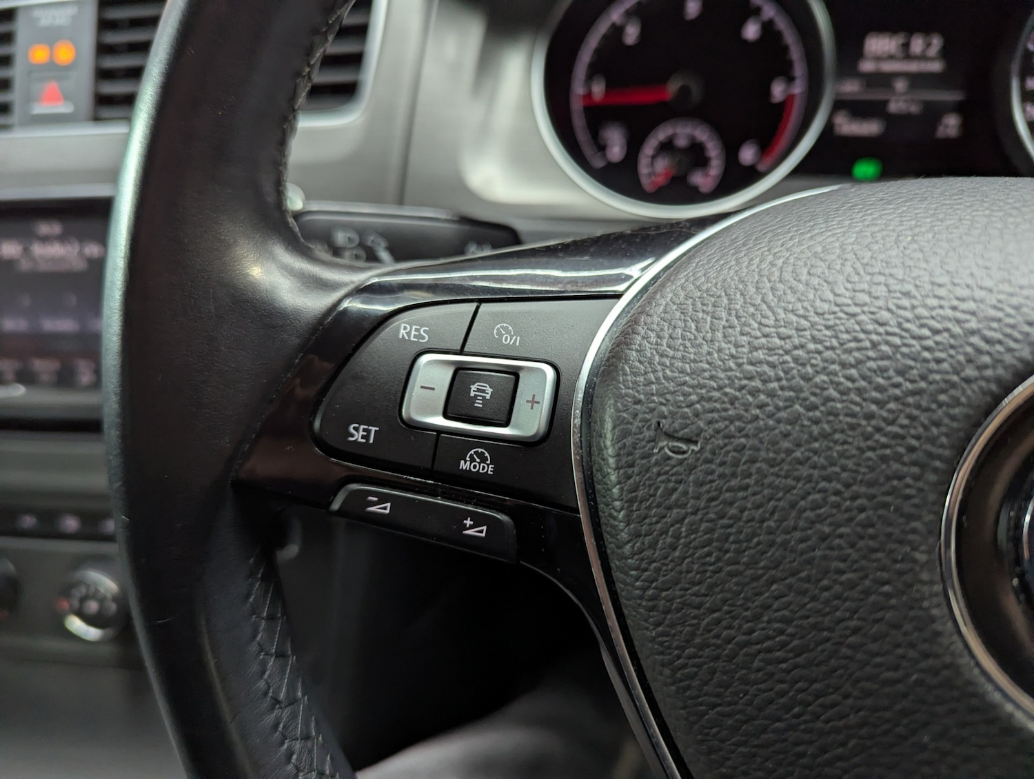 Used Volkswagen Golf 2013 for sale - 77371000: Photo 22