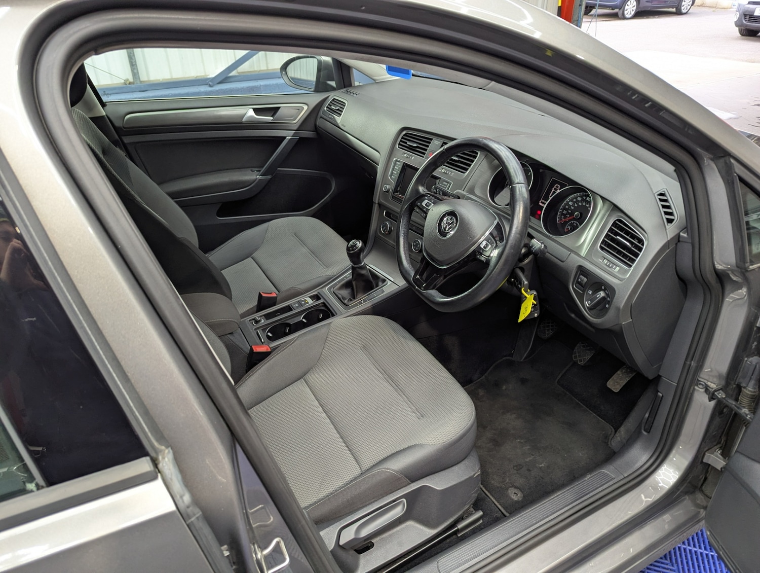 Used Volkswagen Golf 2013 for sale - 77371000: Photo 7