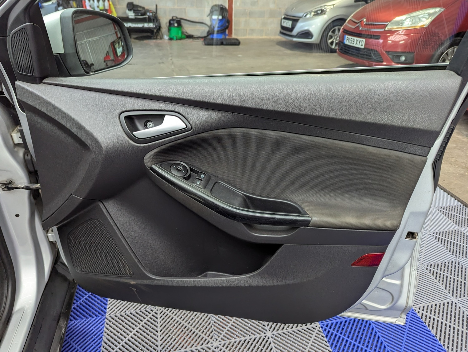 Used Ford Focus 2013 for sale - 77357230: Photo 19