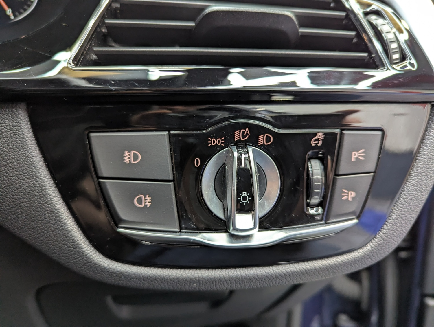 Used BMW 5 Series 2018 for sale - 78131868: Photo 8