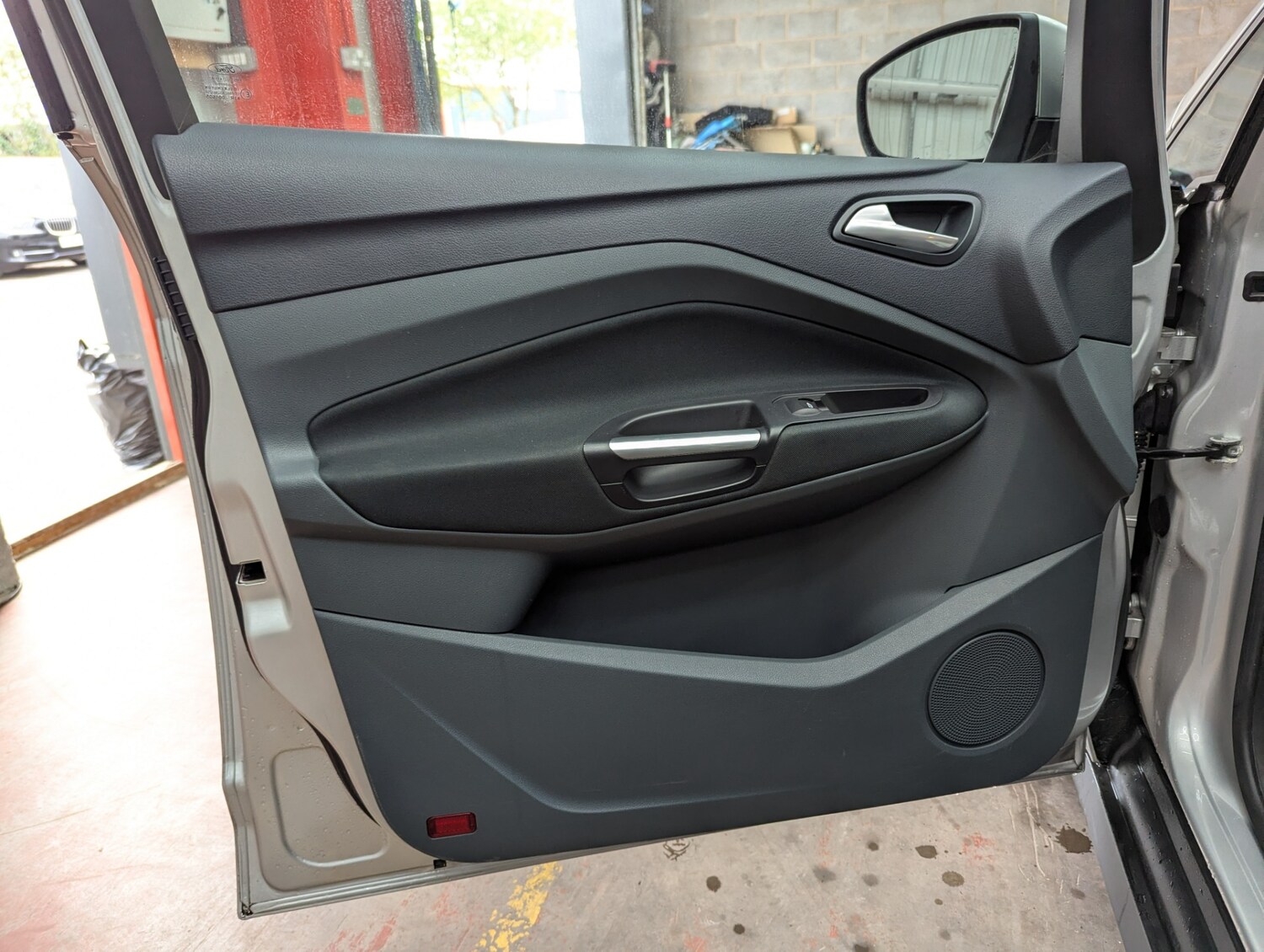 Used Ford C-Max 2014 for sale - 76412321: Photo 28