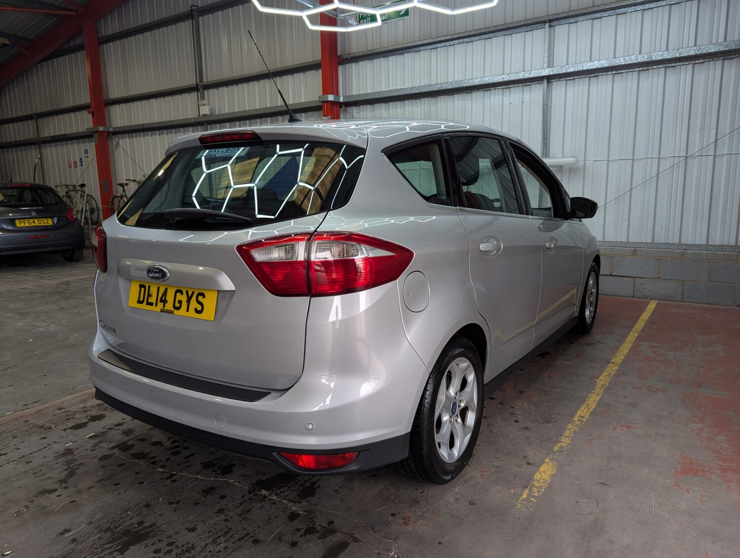 Used Ford C-Max 2014 for sale - 76412321: Photo 32