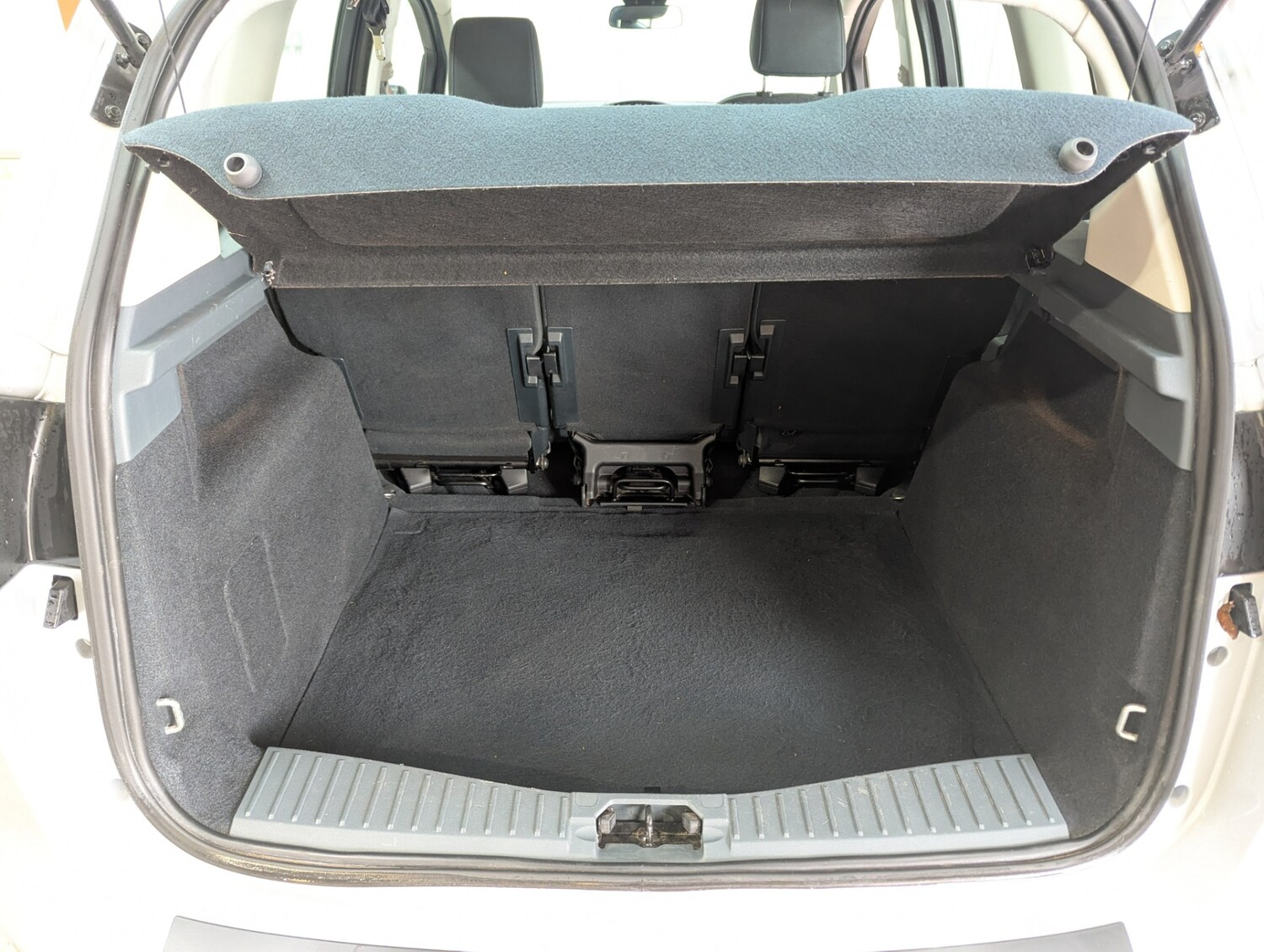 Used Ford C-Max 2014 for sale - 76412321: Photo 35