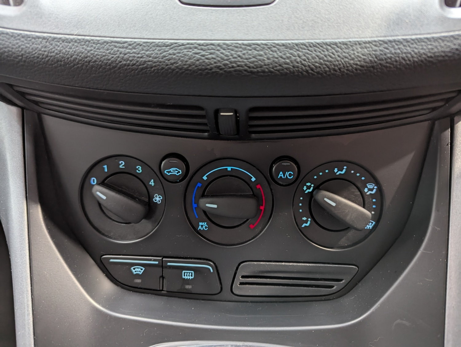 Used Ford C-Max 2014 for sale - 76468813: Photo 11