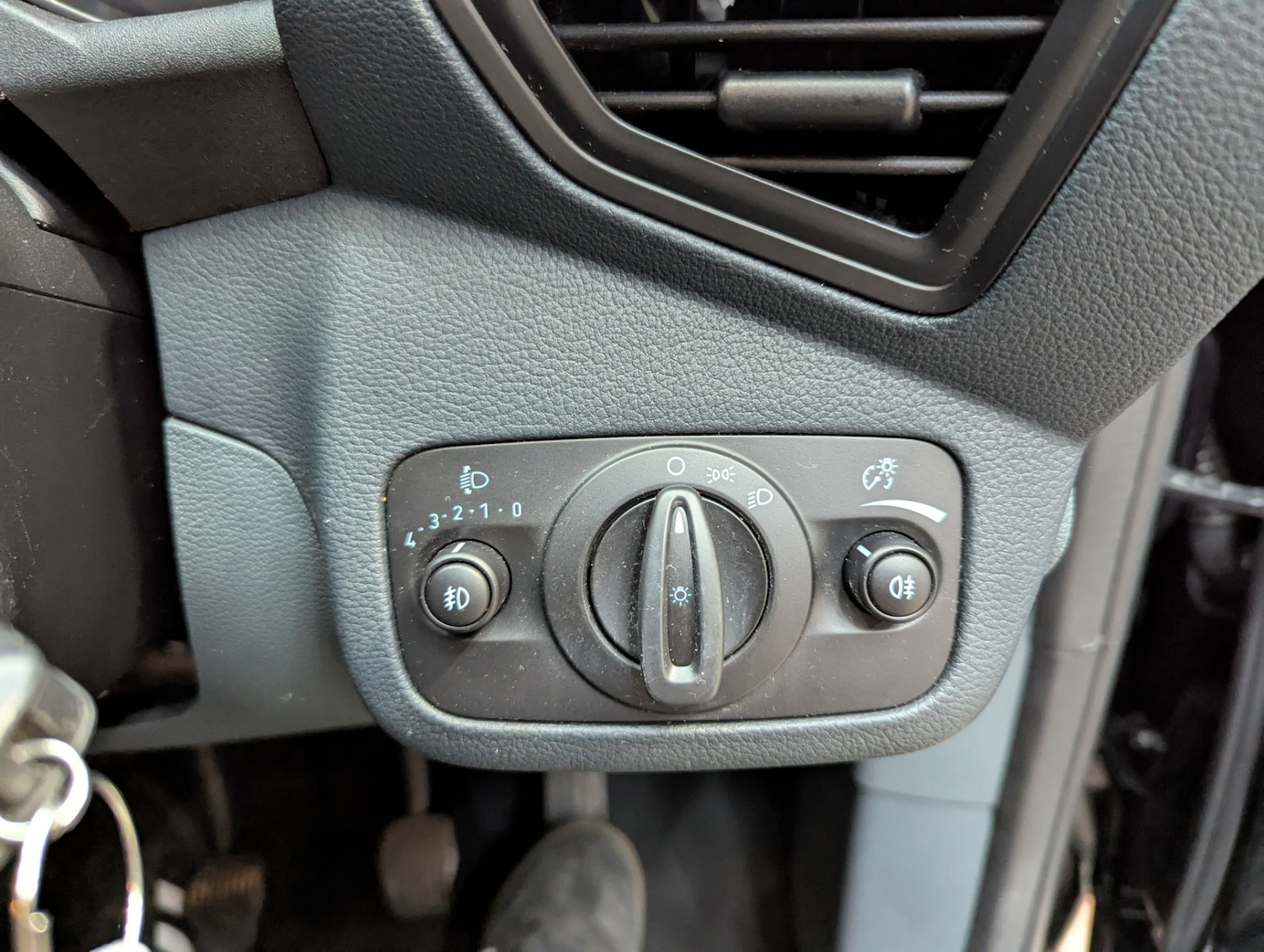 Used Ford C-Max 2014 for sale - 76468813: Photo 13