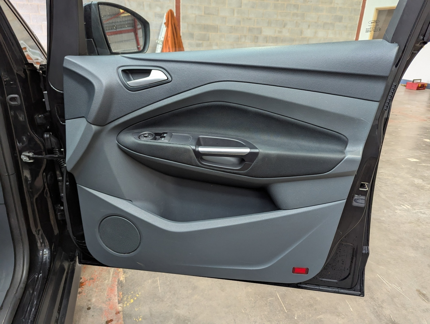 Used Ford C-Max 2014 for sale - 76468813: Photo 24