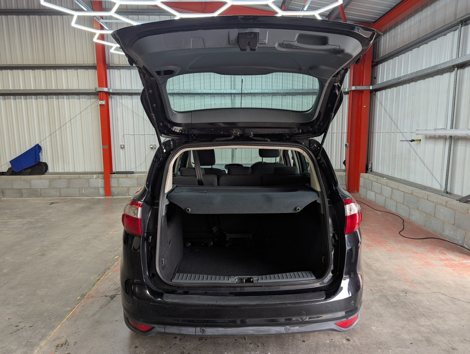 Used Ford C-Max 2014 for sale - 76468813: Photo 31