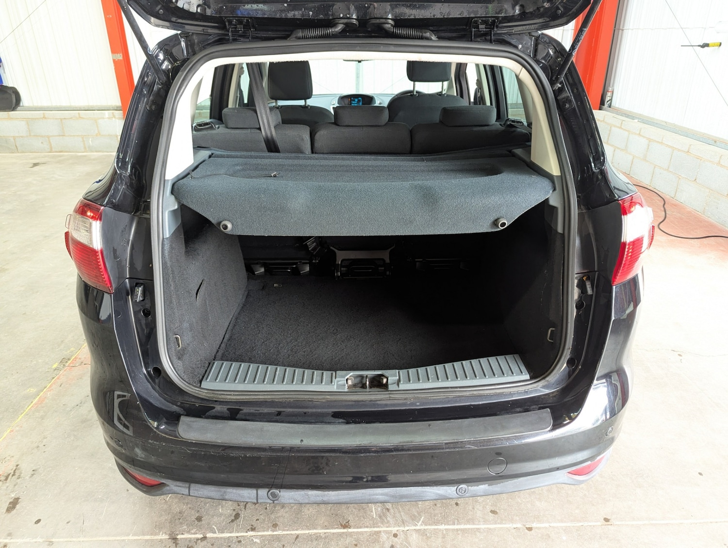 Used Ford C-Max 2014 for sale - 76468813: Photo 32