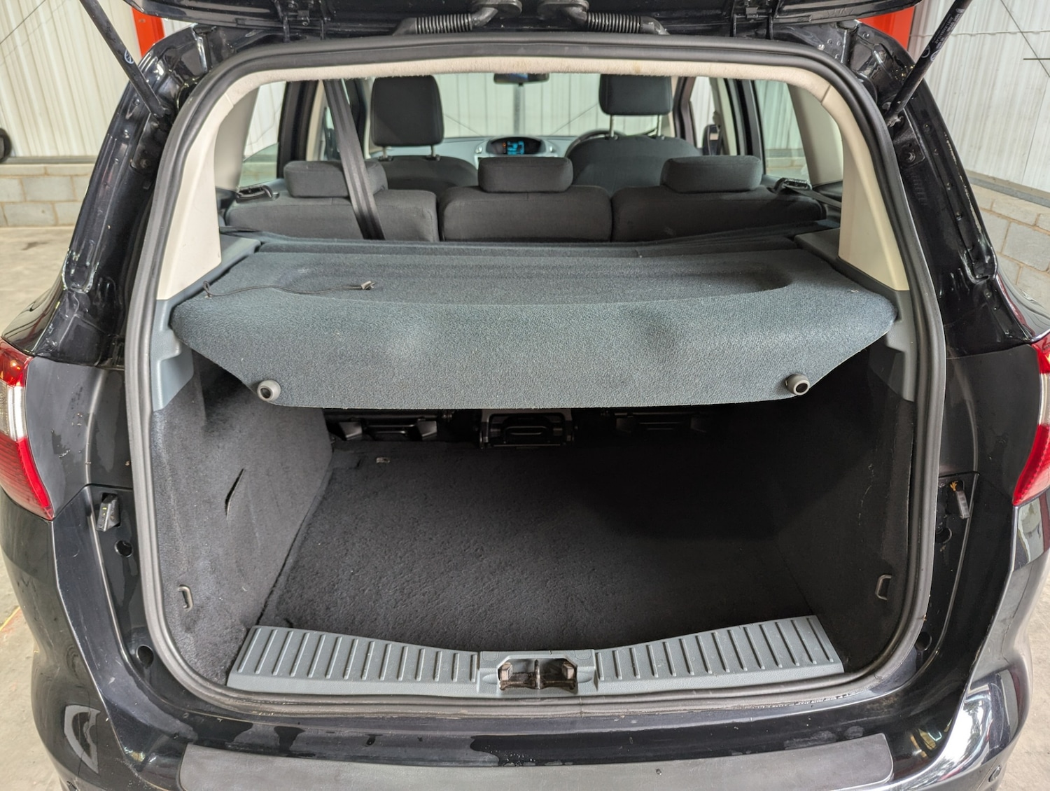 Used Ford C-Max 2014 for sale - 76468813: Photo 33