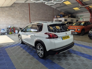 Used Peugeot 2008 2016 for sale - 79392391: Photo