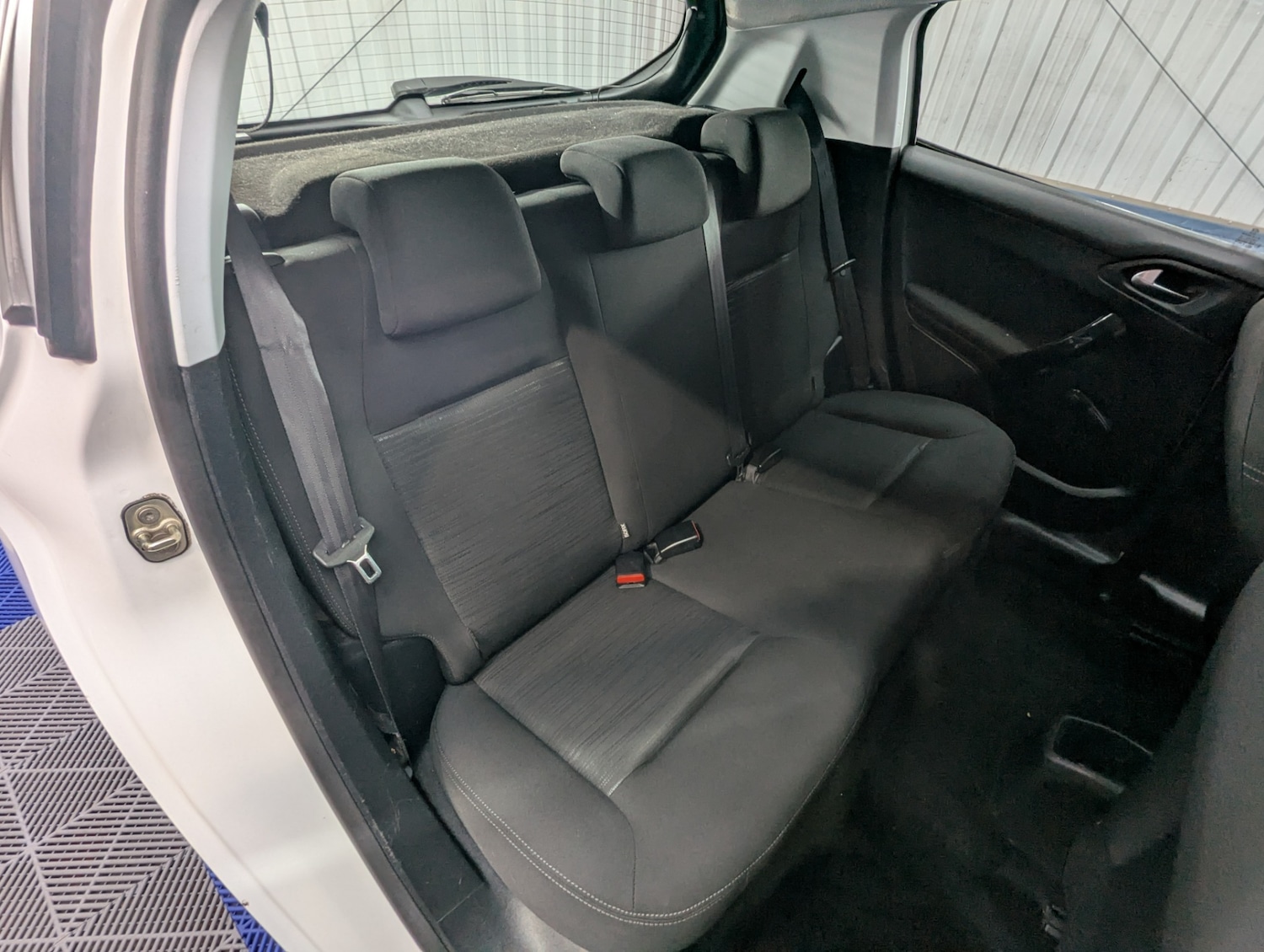 Used Peugeot 208 2013 for sale - 77542735: Photo 13