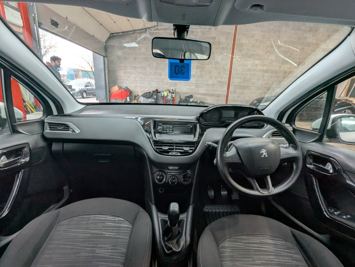 Used Peugeot 208 2013 for sale - 77542735: Photo 14