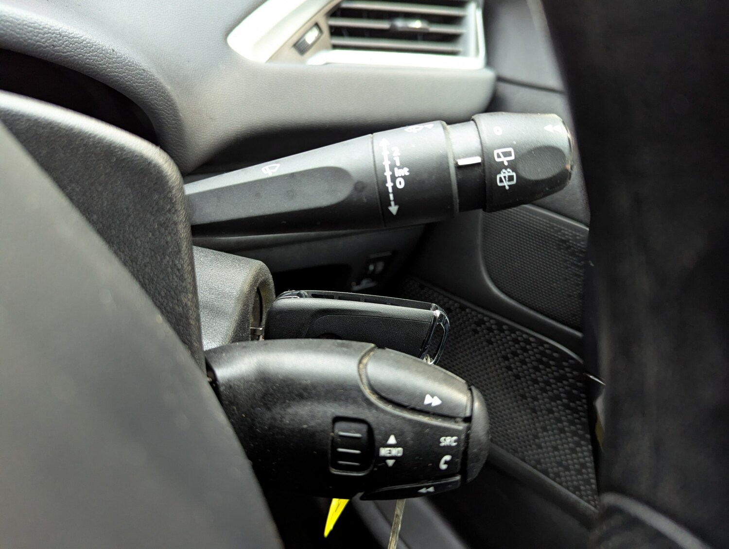 Used Peugeot 208 2013 for sale - 77542735: Photo 23