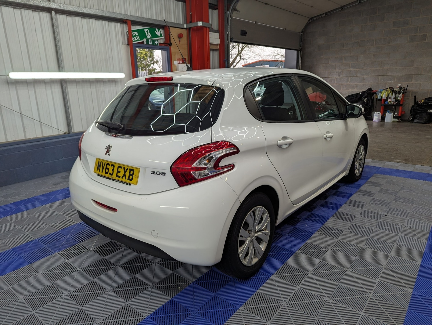 Used Peugeot 208 2013 for sale - 77542735: Photo 6