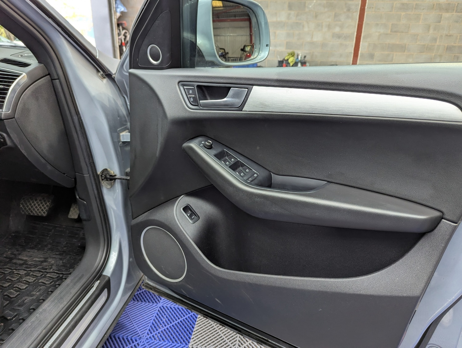 Used Audi Q5 2009 for sale - 76450486: Photo 15