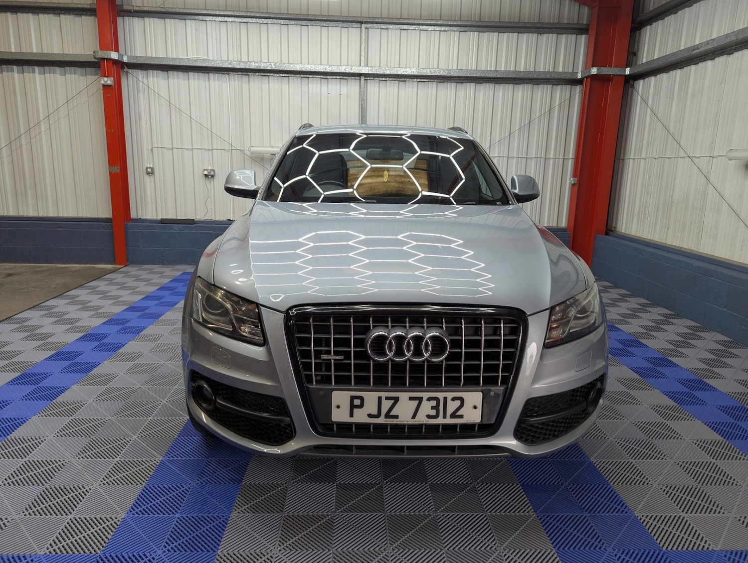 Used Audi Q5 2009 for sale - 76450486: Photo 2