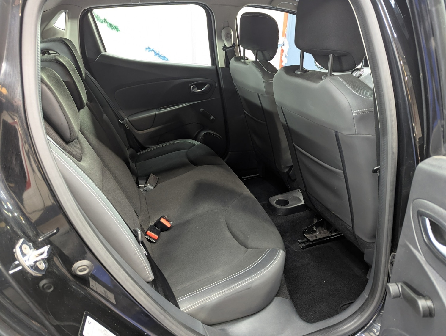 Used Renault Clio 2018 for sale - 76749049: Photo 13