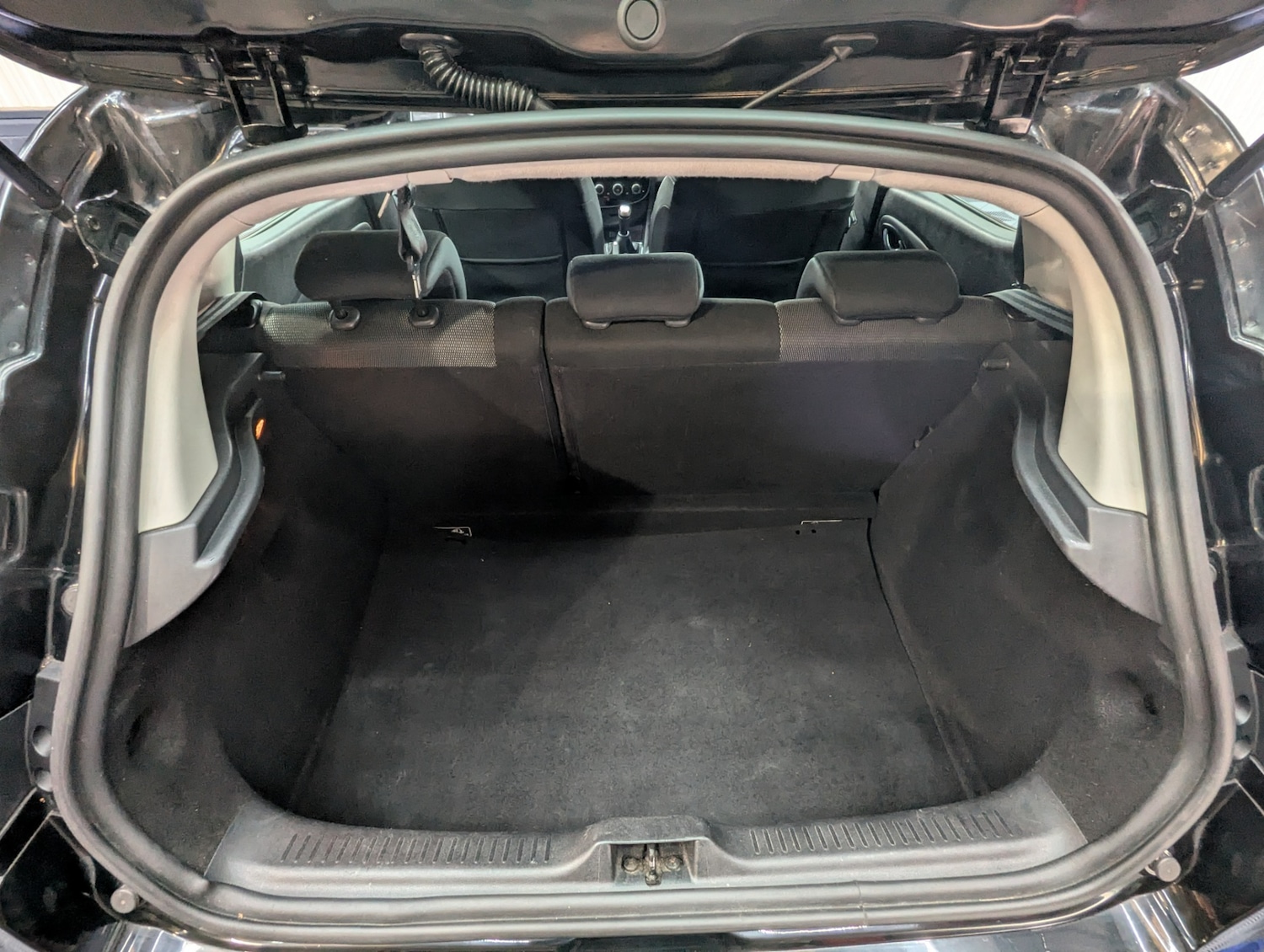 Used Renault Clio 2018 for sale - 76749049: Photo 36