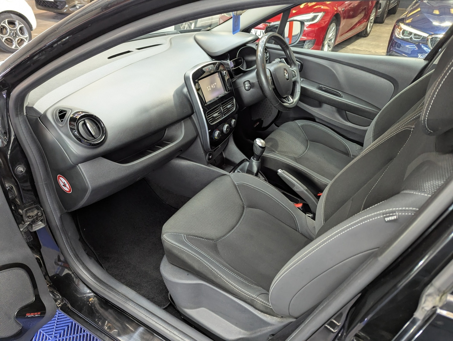 Used Renault Clio 2018 for sale - 76749049: Photo 9