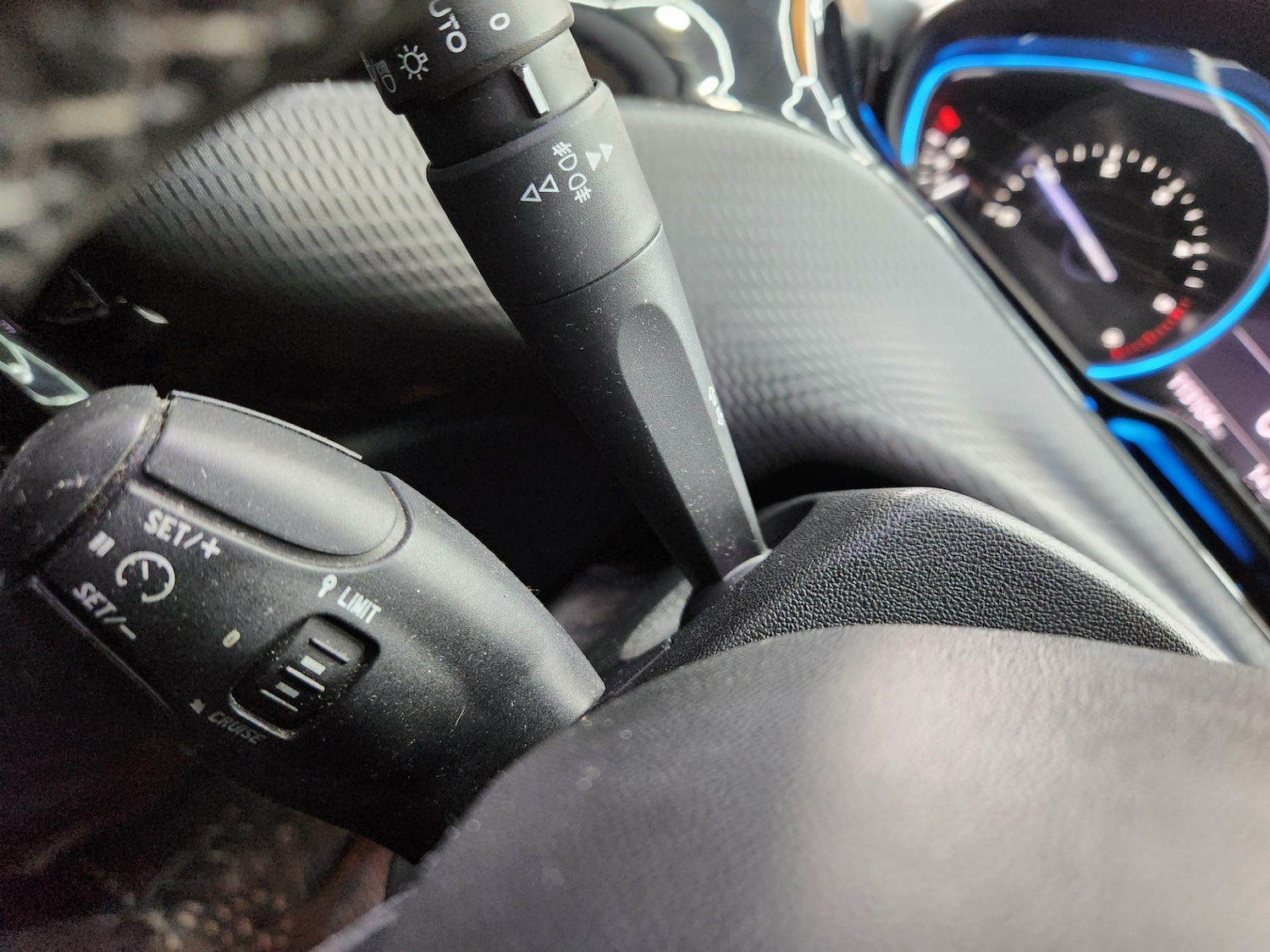 Used Peugeot 2008 2013 for sale - 77568758: Photo 23