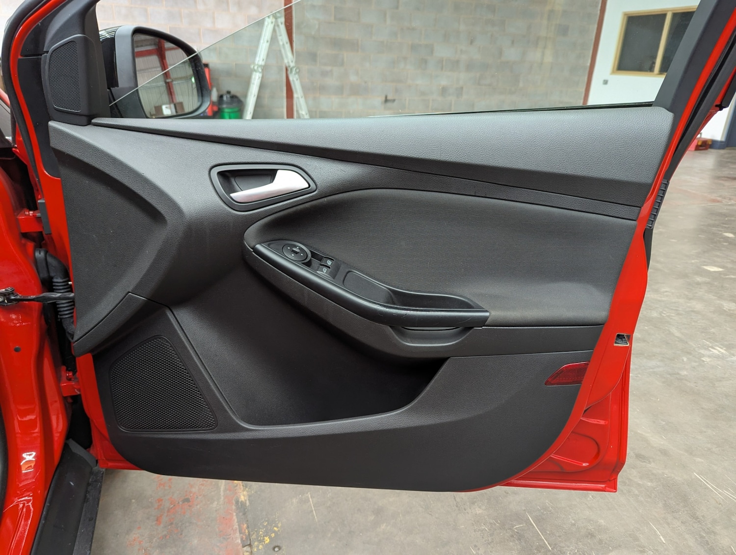 Used Ford Focus 2013 for sale - 76468821: Photo 21